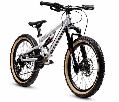 EARLY RIDER HELLION X20 - AGES 6-8